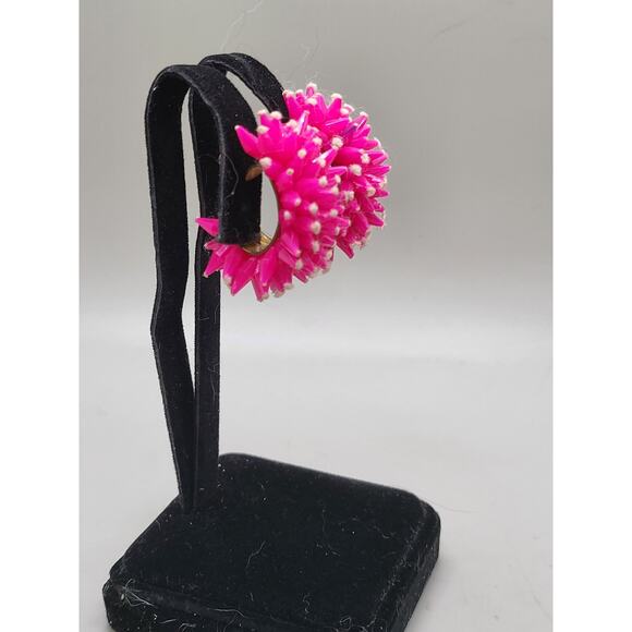 Vintage Austria Hot Pink Plastic Spike Bead Clip On Earrings 1950s - Picture 3 of 9